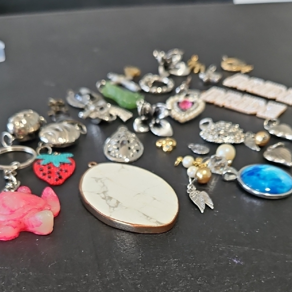 Assorted Jewelry Charms Collection - Picture 4 of 4